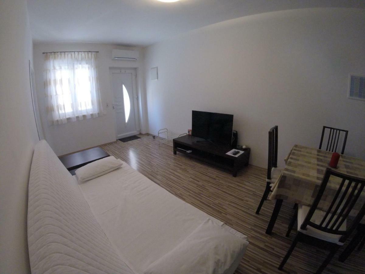 Apartments Babic Sukosan Bagian luar foto